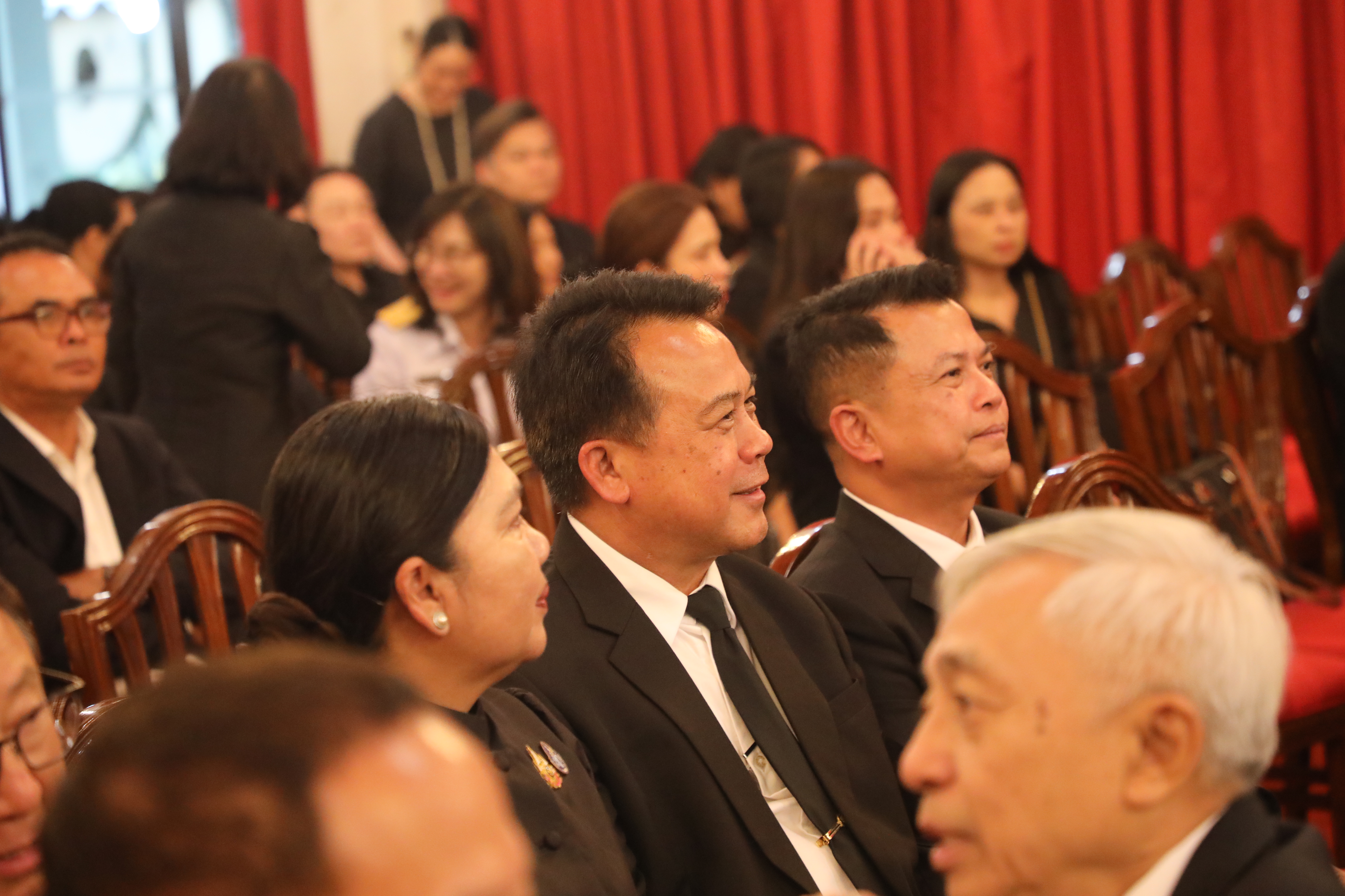 title - ส.ป.ก. ร่วมอาลัย เข้าร่วมงานสวดพระอภิธรรม นายจรัลธาดา กรรณสูต องคมนตรี อดีตปลัดกระทรวงเกษตรและสหกรณ์